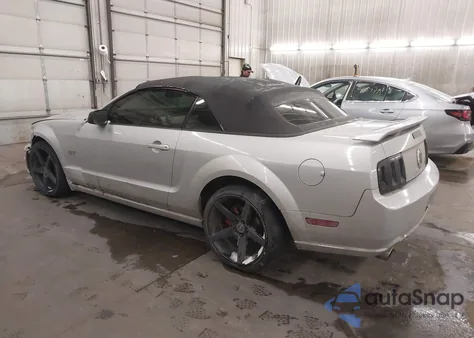 2006 Ford Mustang Gt z USA, uszkodzony, nr VIN 1ZVHT85H765243384